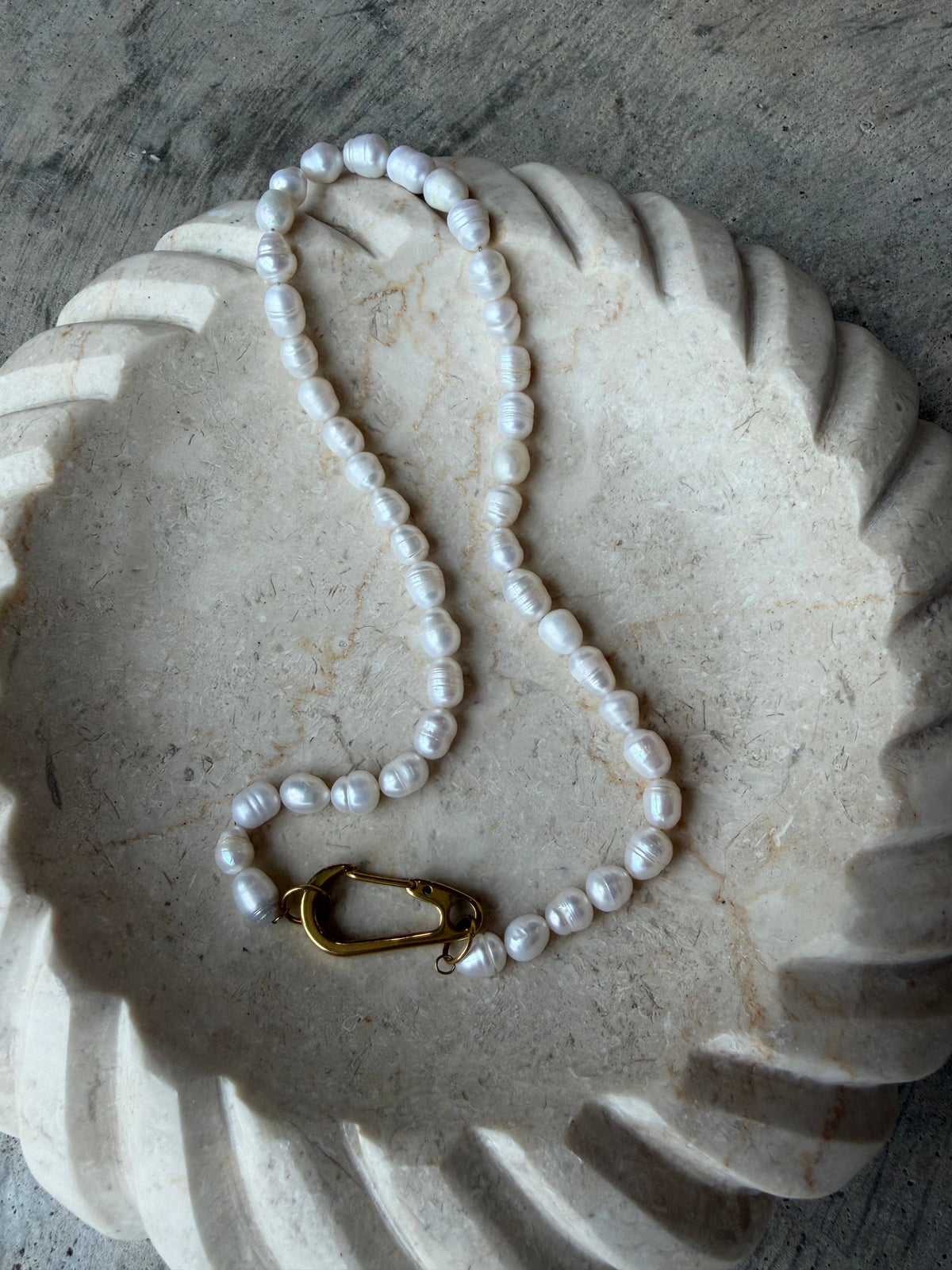 BEACH WALK PEARL NECKLACE