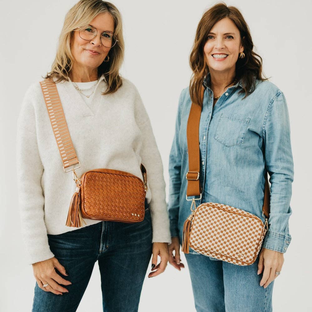 Woven Willow Camera Crossbody Bag: Checkered Coffee