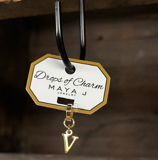 "V" Charm