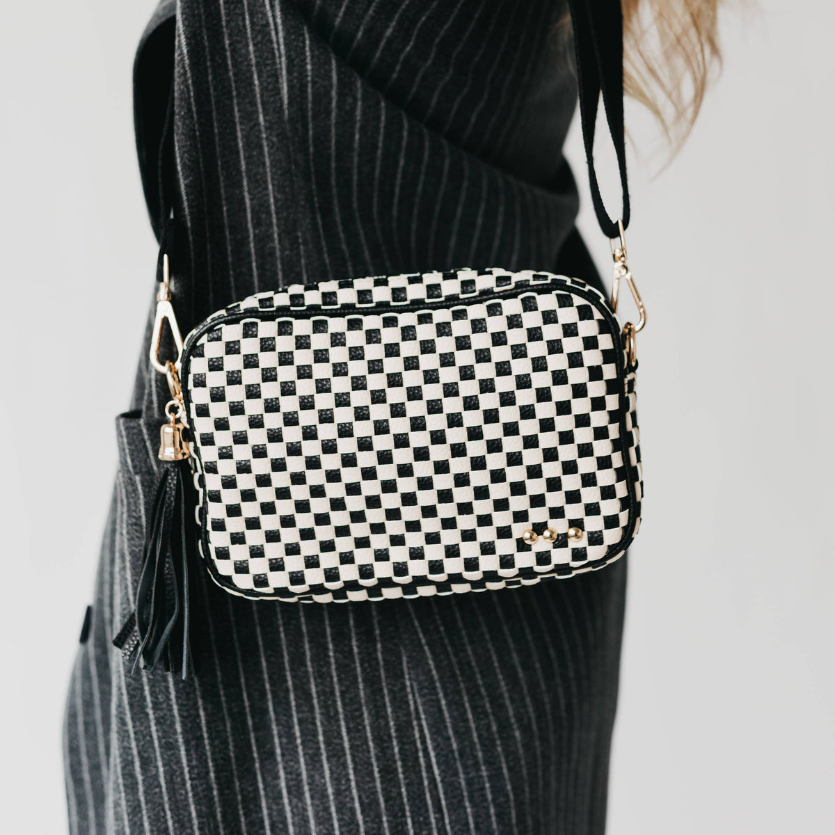 Woven Willow Camera Crossbody Bag: Checkered Coffee