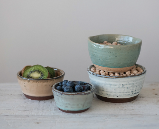 Stoneware Bowls with Reactive Glaze, Set of 4