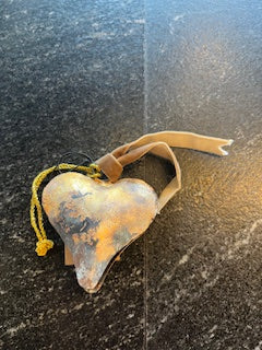 Metal Heart Shaped Bell Ornament with Brown Velvet Ribbon 2 colors
