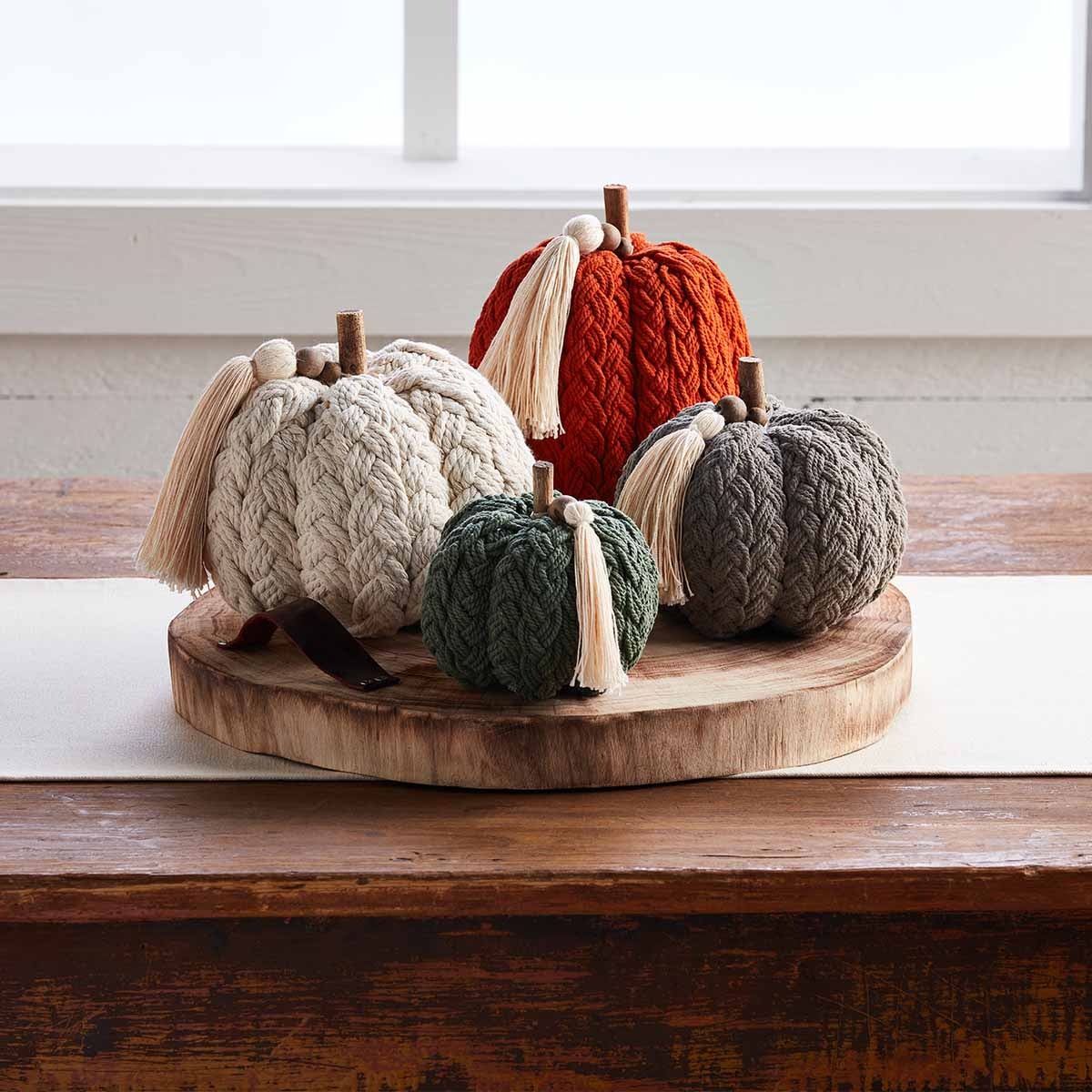 Braided Rope Pumpkin Sitter Small Town Home & Decor