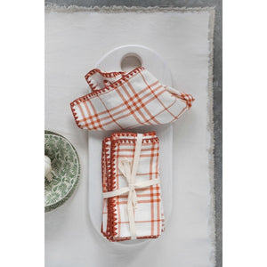 Plaid Napkin with Embroidered Edge, Set of 4